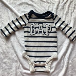 Gap Signature Bodysuit, Longs Sleeve Navy & White